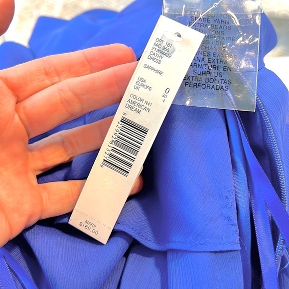 NWT,Antonio Melani, Gorgeous Softly-Layered Dress, (MSRP $170), Size 0 - Picture 7 of 14